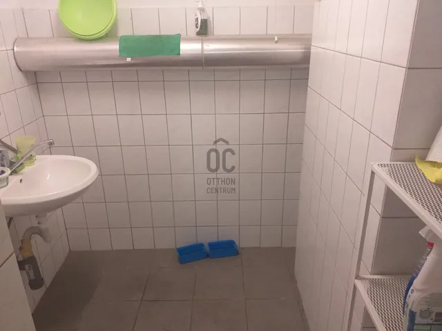 Kiadó kereskedelmi és ipari ingatlan Budapest VI. kerület 78 nm