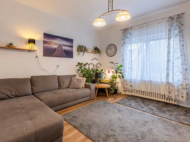 Eladó ház Dunakeszi, Alag 149 nm