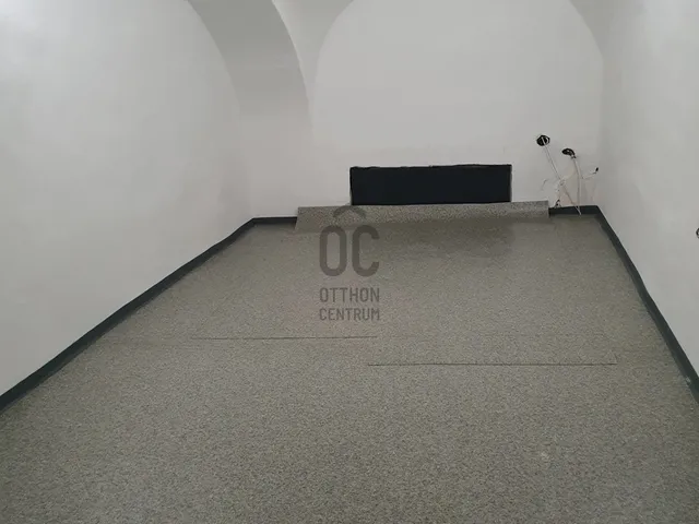 Kiadó kereskedelmi és ipari ingatlan Budapest VIII. kerület, Palotanegyed 11 nm