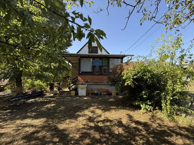 Eladó ház Üröm 55 nm