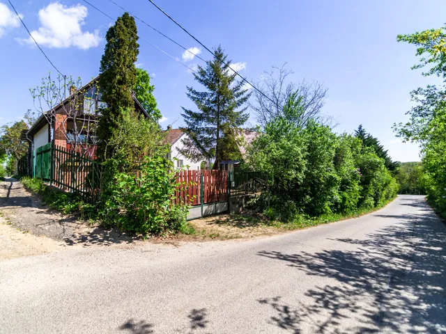 Eladó ház Üröm 55 nm