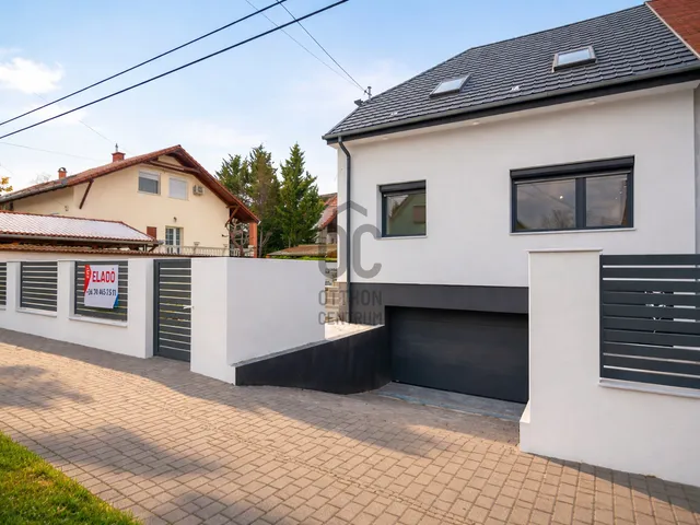 Eladó ház Budapest XVIII. kerület, Almáskert 180 nm