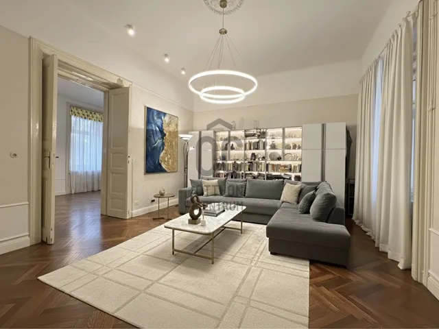 Eladó lakás Budapest VI. kerület 114 nm