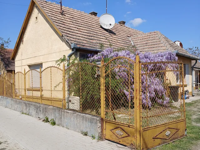 Eladó ház Bugyi 97 nm