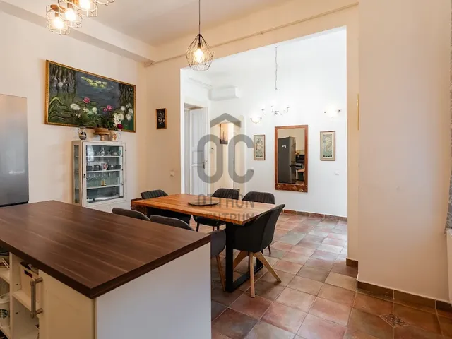 Eladó lakás Budapest I. kerület 128 nm