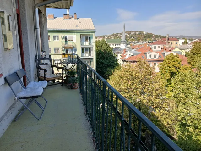 Eladó lakás Budapest XII. kerület, Németvölgy 38 nm