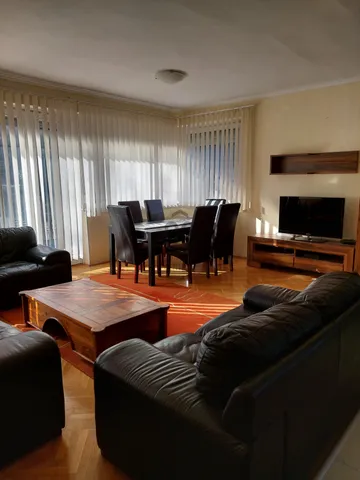 Kiadó ház Budapest XII. kerület, Svábhegy 220 nm