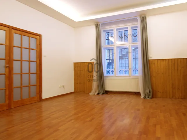 Kiadó lakás Budapest I. kerület, Hunyadi János út 53 nm