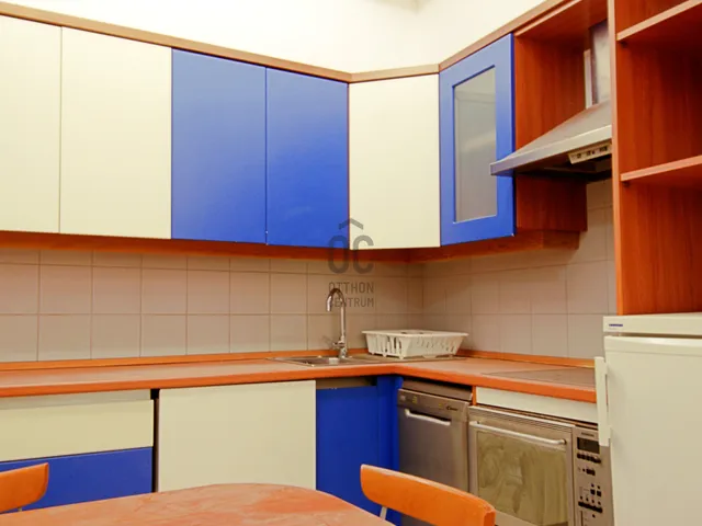 Kiadó lakás Budapest I. kerület, Hunyadi János út 53 nm