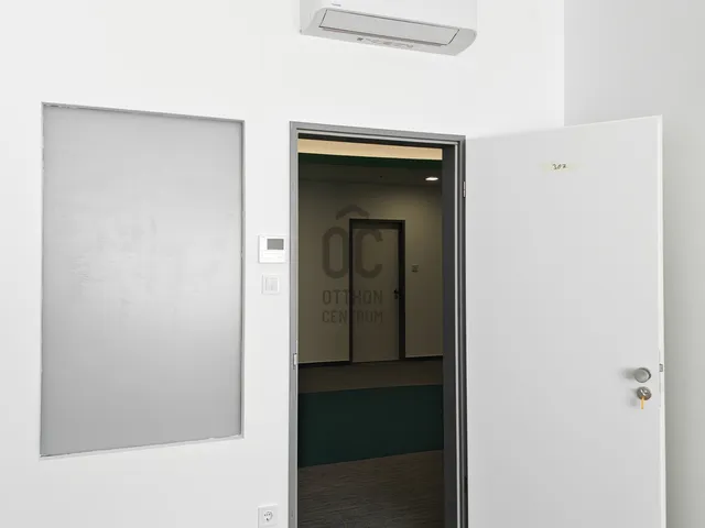 Kiadó kereskedelmi és ipari ingatlan Budapest XV. kerület, Újpalota