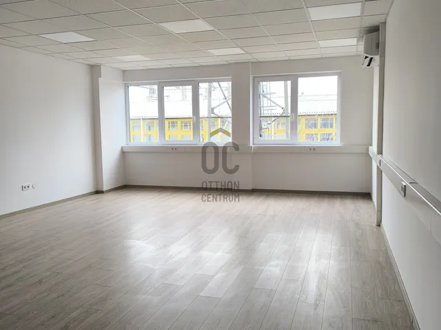 Kiadó kereskedelmi és ipari ingatlan Budapest XV. kerület, Újpalota 42 nm