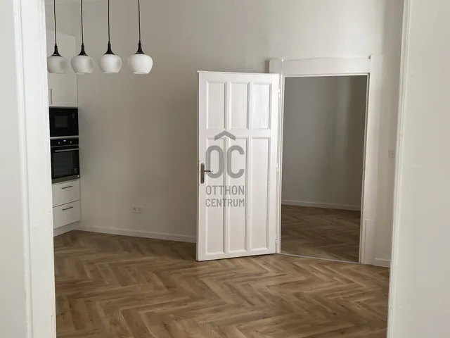 Eladó lakás Budapest I. kerület 55 nm