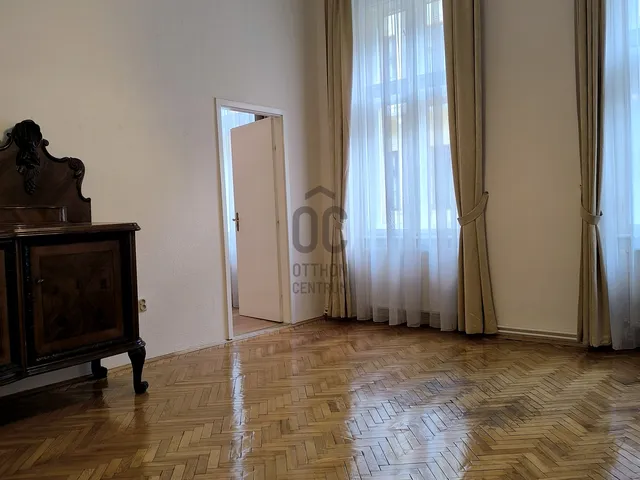 Kiadó kereskedelmi és ipari ingatlan Budapest I. kerület 68 nm