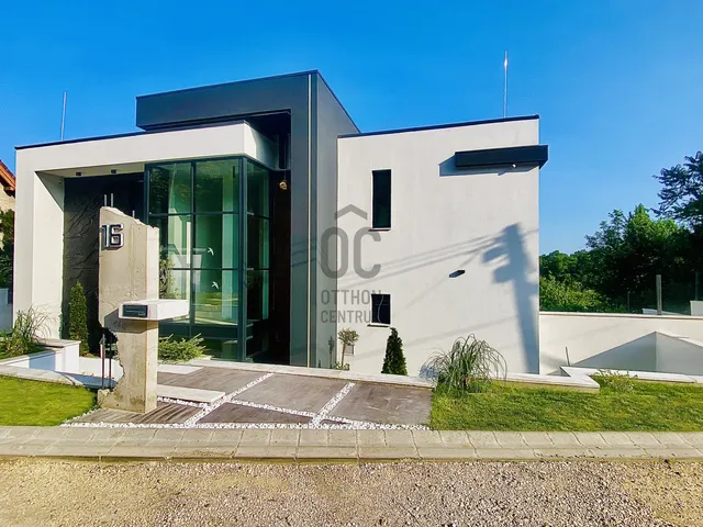 Eladó ház Budapest XII. kerület, Farkasvölgy 450 nm