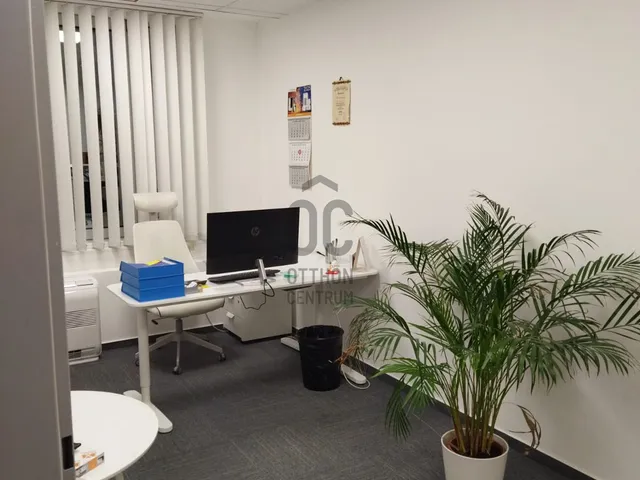 Kiadó kereskedelmi és ipari ingatlan Budapest I. kerület 206 nm