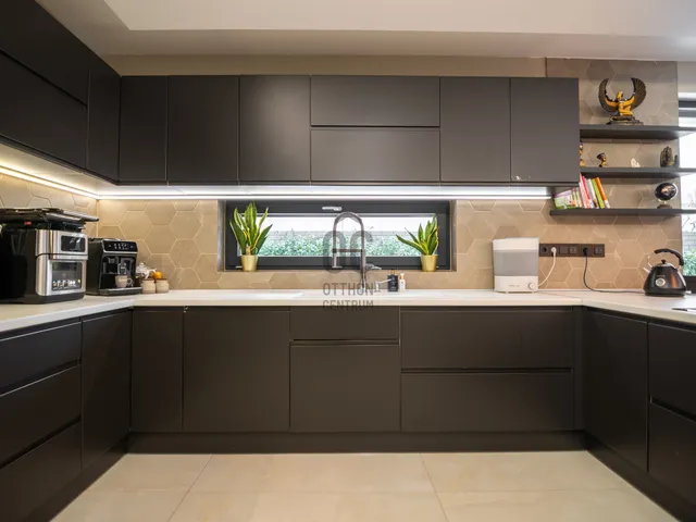 Eladó ház Hernád 363 nm