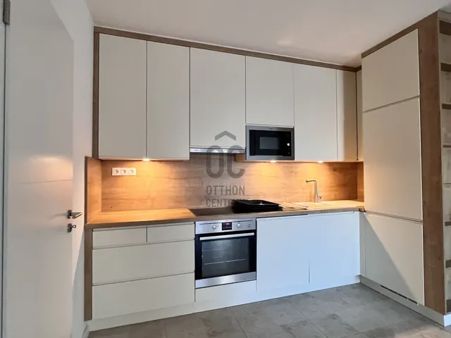 Kiadó lakás Budapest I. kerület 75 nm