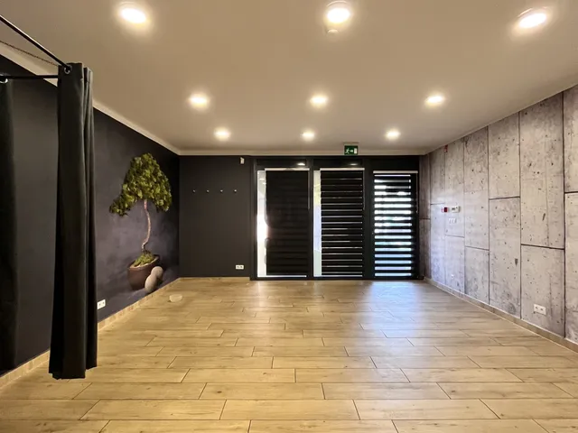 Eladó kereskedelmi és ipari ingatlan Budapest I. kerület 40 nm