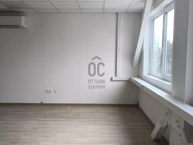 Kiadó kereskedelmi és ipari ingatlan Budapest XV. kerület, Újpalota 52 nm