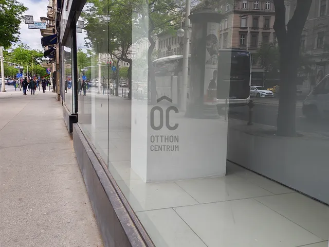 Kiadó kereskedelmi és ipari ingatlan Budapest XIII. kerület, Újlipótváros 250 nm