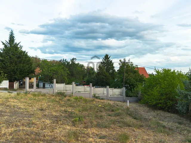 Eladó telek Fót 1416 nm