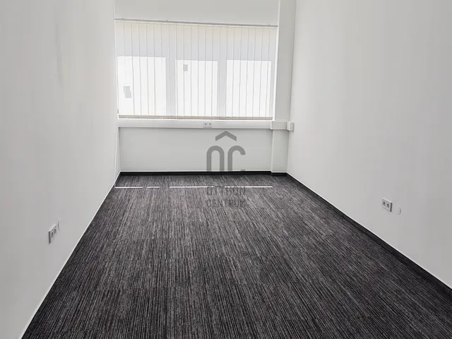 Kiadó kereskedelmi és ipari ingatlan Budapest XV. kerület, Újpalota 19 nm