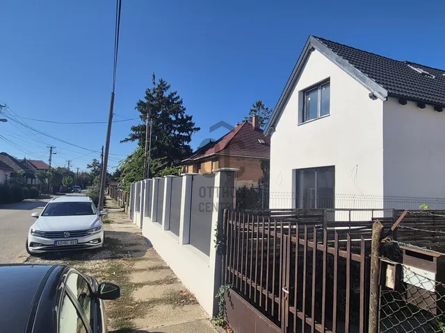 Eladó ház Dunakeszi, Alag 127 nm