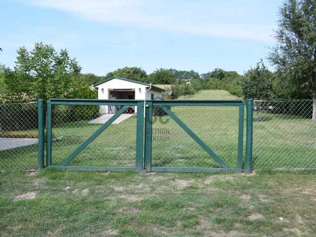 Eladó telek Tök 2901 nm