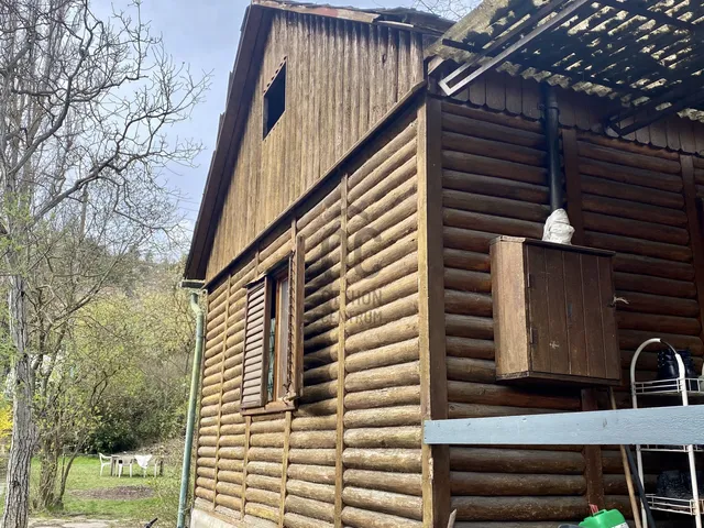 Eladó nyaraló Szentendre 35 nm