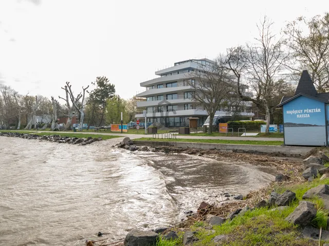 Eladó lakás Balatonfenyves 45 nm