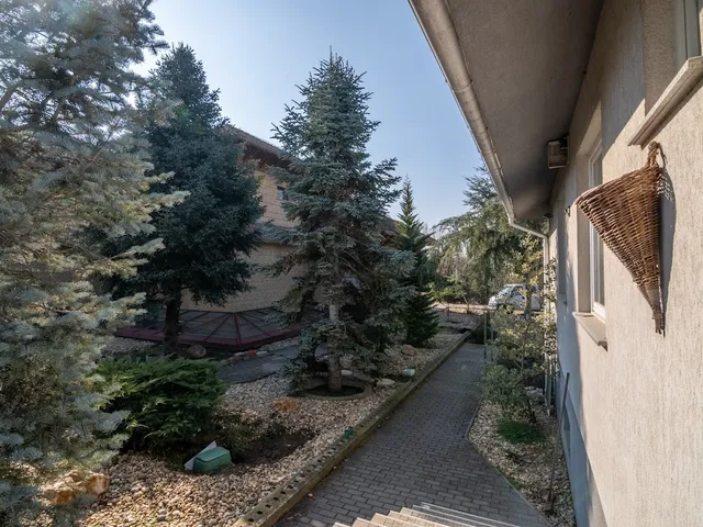 Eladó ház Budapest XVIII. kerület, Almáskert 140 nm