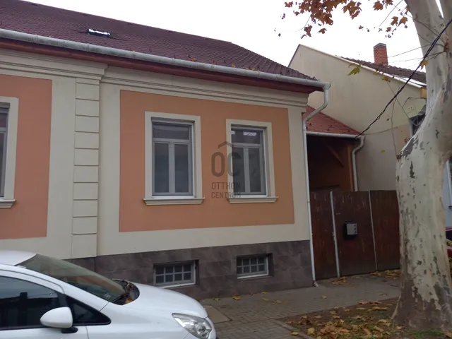 Eladó ház Székesfehérvár, Belváros 249 nm