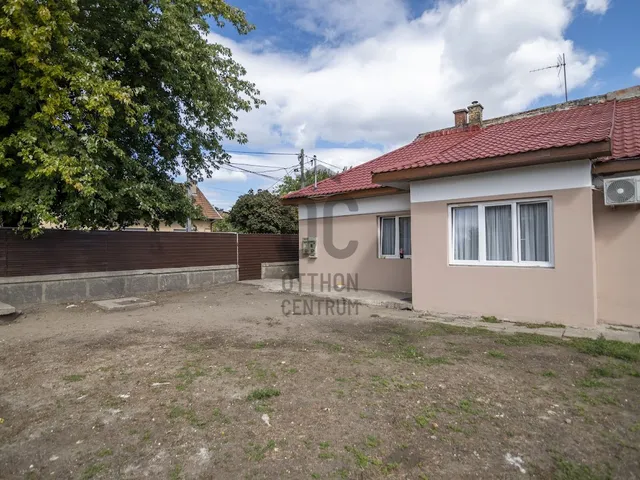 Eladó telek Budapest XX. kerület, Pesterzsébet 556 nm