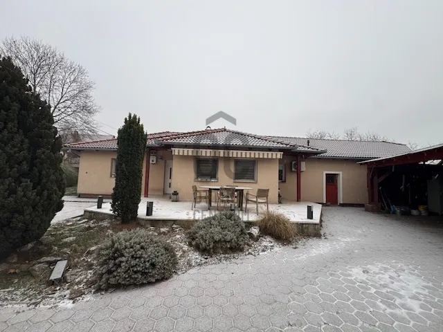 Eladó ház Szada 153 nm