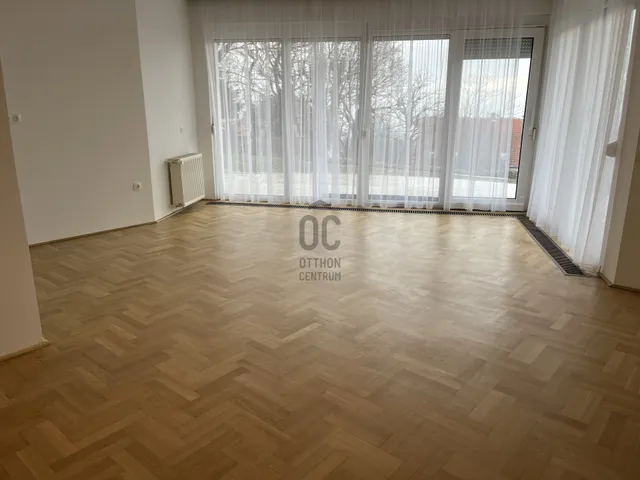 Kiadó lakás Budapest XII. kerület, Farkasrét 116 nm