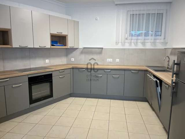 Kiadó lakás Budapest XII. kerület, Farkasrét 116 nm