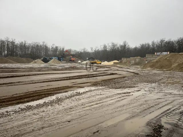 Eladó telek Hernád 13235 nm