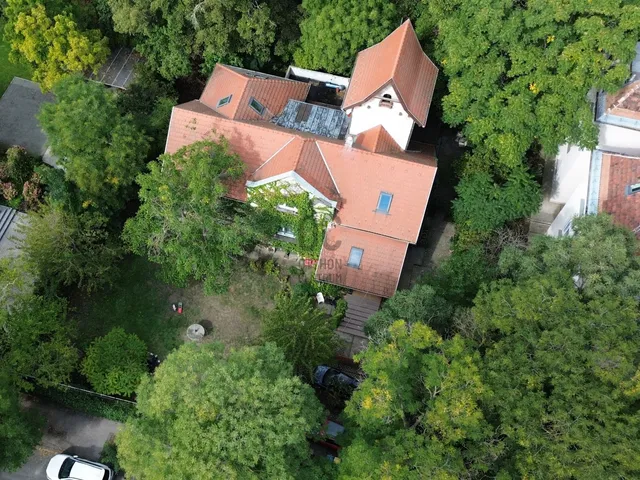 Eladó ház Budapest II. kerület, Pasarét 395 nm