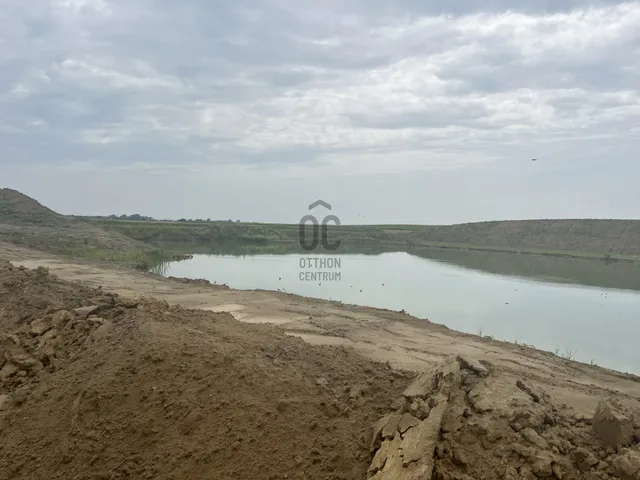 Eladó kereskedelmi és ipari ingatlan Nagykereki 456156 nm