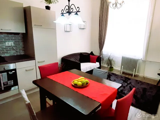 Eladó lakás Győr, Belváros 82 nm