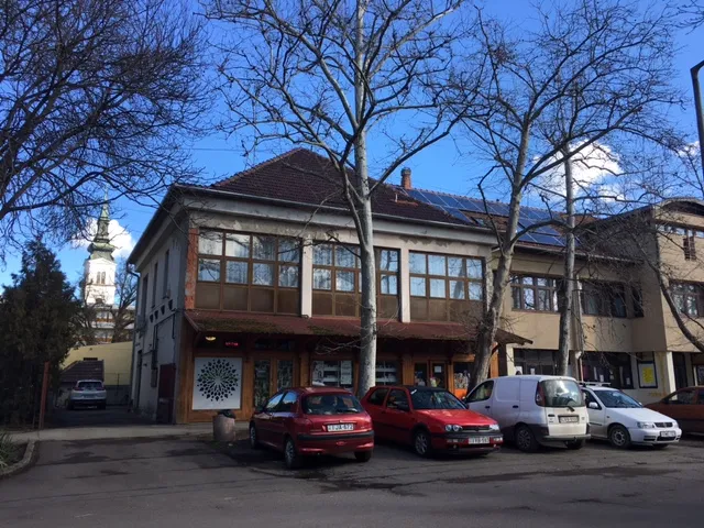 Eladó lakás Békés 138 nm