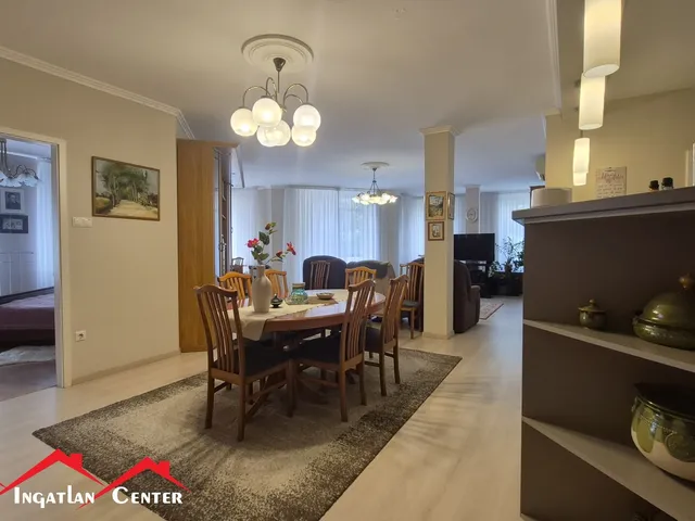 Eladó lakás Békéscsaba, Belváros 122 nm