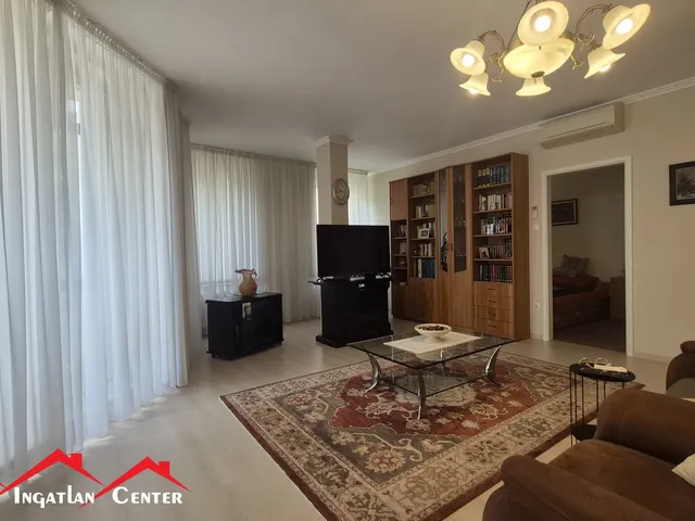 Eladó lakás Békéscsaba, Belváros 122 nm