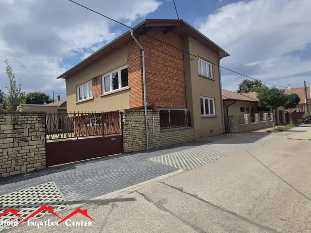 Eladó ház Békéscsaba 190 nm