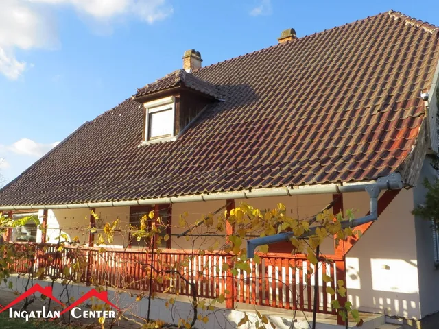 Eladó ház Békés, Szeglet utca 186 nm