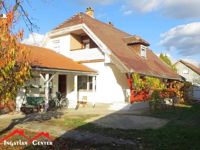 Eladó ház Békés, Szeglet utca 186 nm