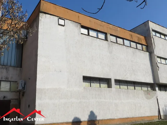 Eladó kereskedelmi és ipari ingatlan Sarkad, Árpád Fejedelem tér 663 nm
