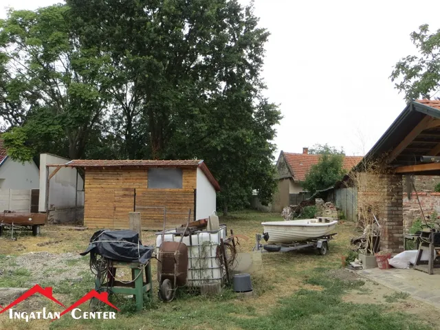 Eladó ház Békéscsaba, Szarvasi 164 nm