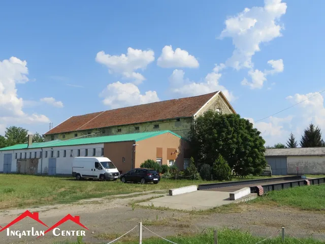 Eladó kereskedelmi és ipari ingatlan Medgyesegyháza 2340 nm