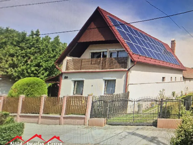 Eladó ház Bélmegyer 200 nm